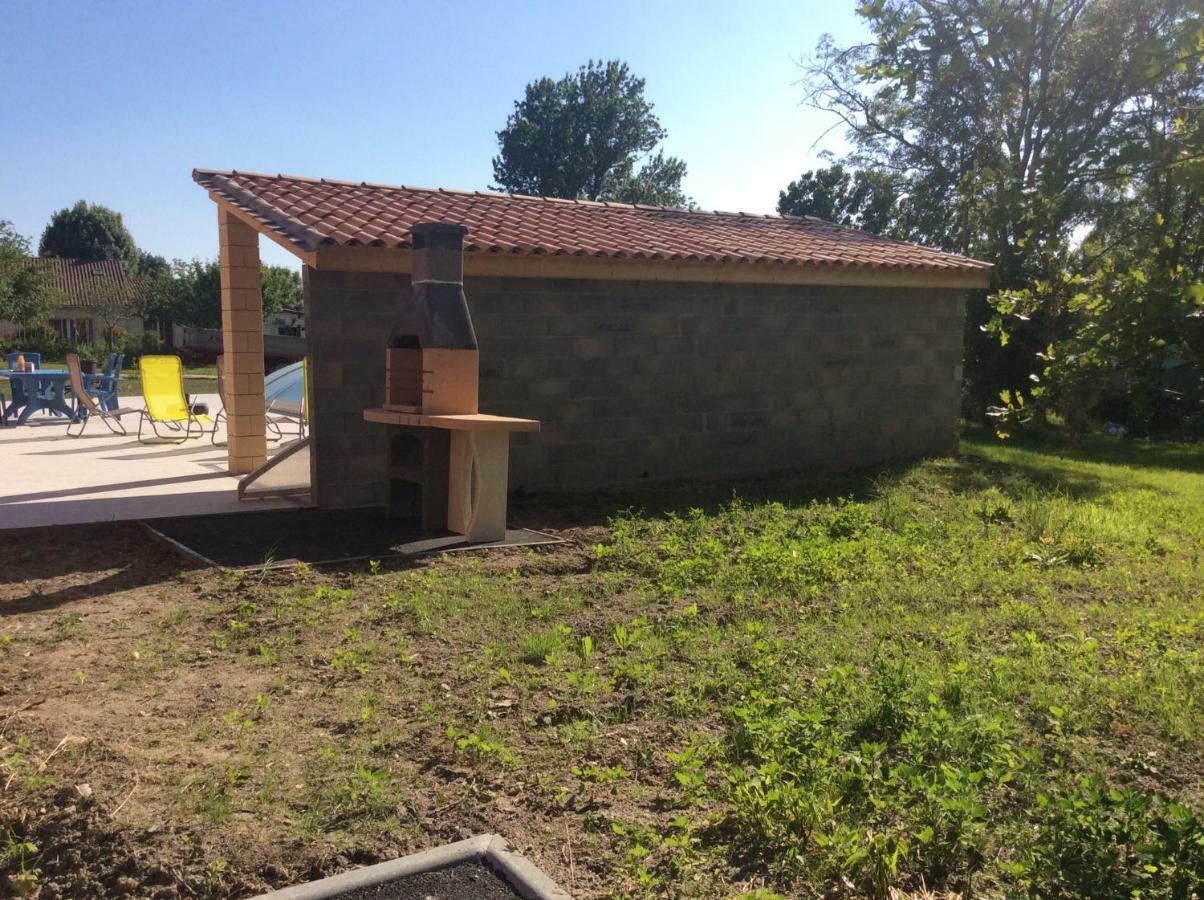 Gite Du Puy De L'Etang Laruscade Bagian luar foto