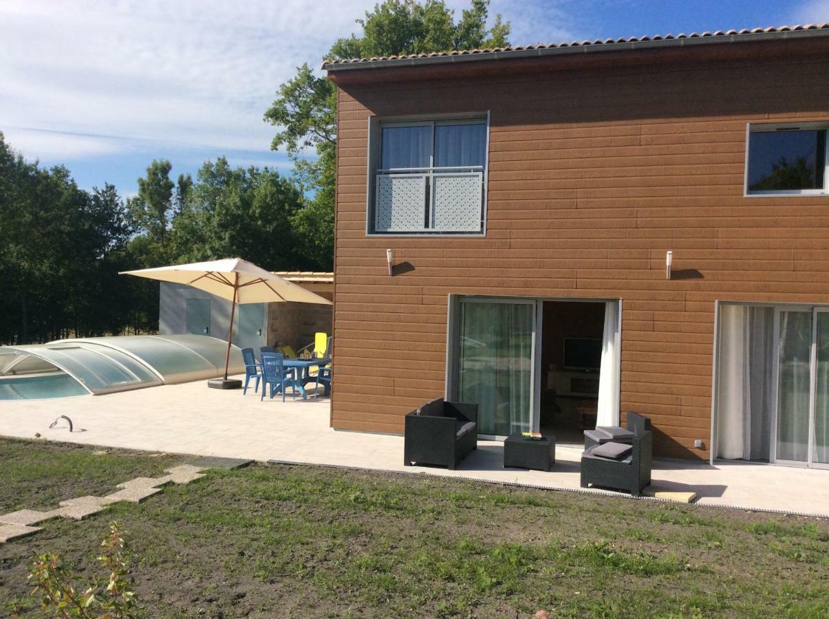 Gite Du Puy De L'Etang Laruscade Bagian luar foto